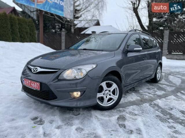 Серый Хендай i30, объемом двигателя 1.4 л и пробегом 161 тыс. км за 6999 $, фото 1 на Automoto.ua