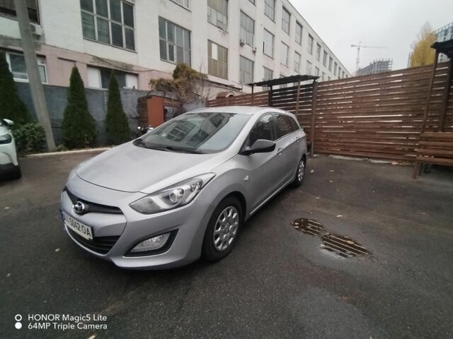 Сірий Хендай i30, об'ємом двигуна 1.6 л та пробігом 288 тис. км за 6900 $, фото 1 на Automoto.ua