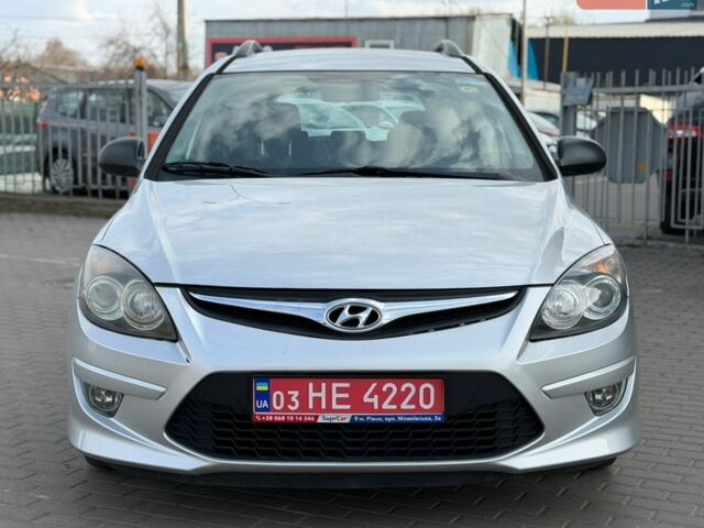 Серый Хендай i30, объемом двигателя 1.4 л и пробегом 220 тыс. км за 6250 $, фото 1 на Automoto.ua