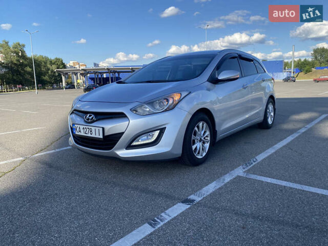 Серый Хендай i30, объемом двигателя 1.59 л и пробегом 222 тыс. км за 10100 $, фото 1 на Automoto.ua