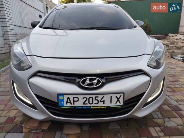 Серый Хендай i30, объемом двигателя 1.4 л и пробегом 203 тыс. км за 7777 $, фото 1 на Automoto.ua