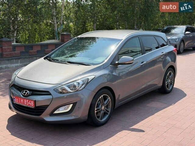 Серый Хендай i30, объемом двигателя 1.6 л и пробегом 226 тыс. км за 10800 $, фото 1 на Automoto.ua