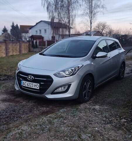 Серый Хендай i30, объемом двигателя 1.58 л и пробегом 179 тыс. км за 10500 $, фото 1 на Automoto.ua