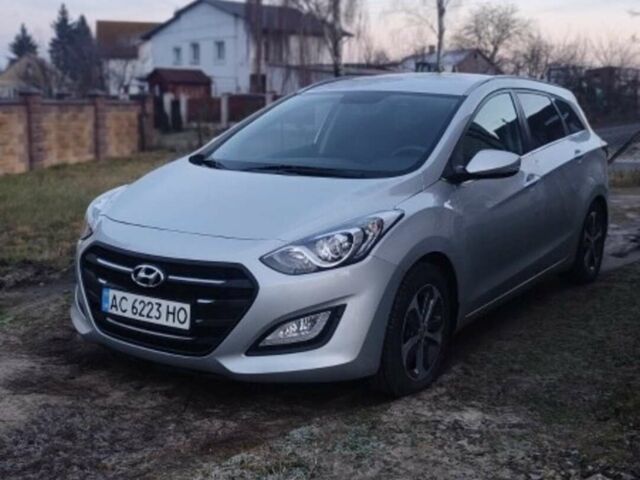 Серый Хендай i30, объемом двигателя 1.58 л и пробегом 179 тыс. км за 10500 $, фото 1 на Automoto.ua