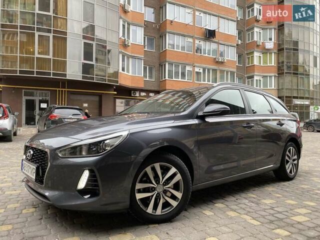 Серый Хендай i30, объемом двигателя 1.58 л и пробегом 194 тыс. км за 14000 $, фото 1 на Automoto.ua