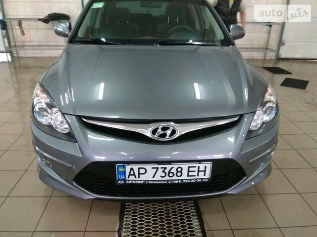 Сірий Хендай i30, об'ємом двигуна 1.4 л та пробігом 24 тис. км за 9200 $, фото 1 на Automoto.ua