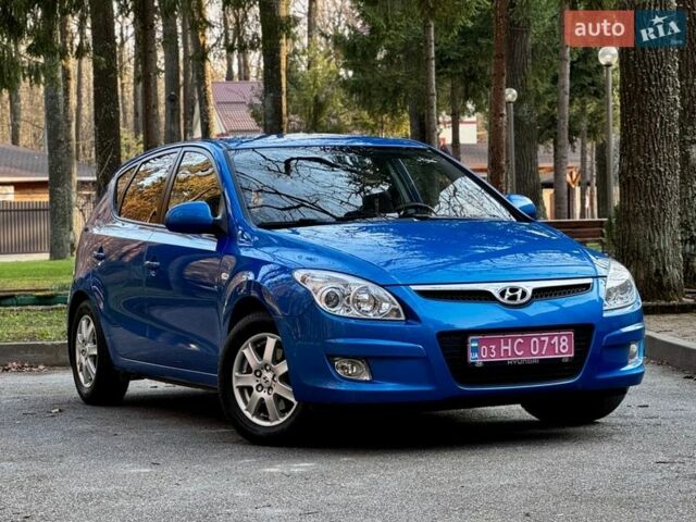 Синій Хендай i30, об'ємом двигуна 1.6 л та пробігом 192 тис. км за 7600 $, фото 1 на Automoto.ua