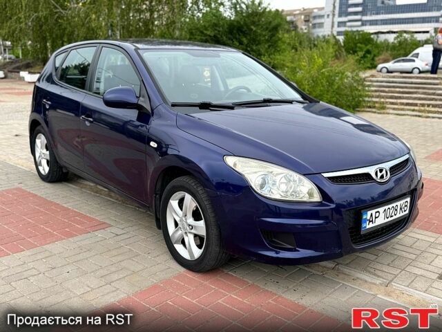 Синий Хендай i30, объемом двигателя 1.4 л и пробегом 260 тыс. км за 4950 $, фото 1 на Automoto.ua