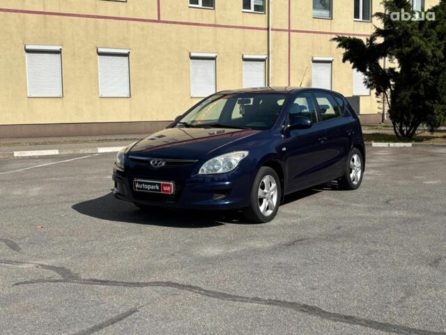 Синий Хендай i30, объемом двигателя 1.4 л и пробегом 265 тыс. км за 5350 $, фото 1 на Automoto.ua
