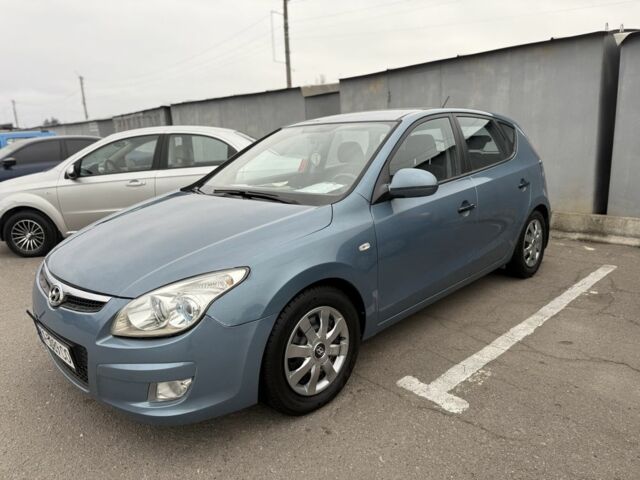 Синий Хендай i30, объемом двигателя 1.4 л и пробегом 126 тыс. км за 5250 $, фото 1 на Automoto.ua