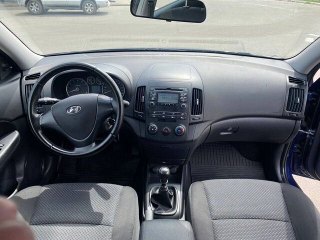 Синій Хендай i30, об'ємом двигуна 1.4 л та пробігом 0 тис. км за 5100 $, фото 1 на Automoto.ua