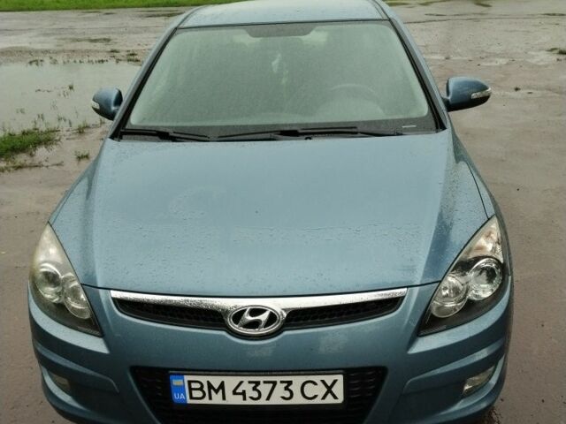 Синий Хендай i30, объемом двигателя 1.6 л и пробегом 280 тыс. км за 4999 $, фото 1 на Automoto.ua