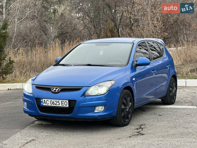 Синий Хендай i30, объемом двигателя 0 л и пробегом 270 тыс. км за 4850 $, фото 1 на Automoto.ua