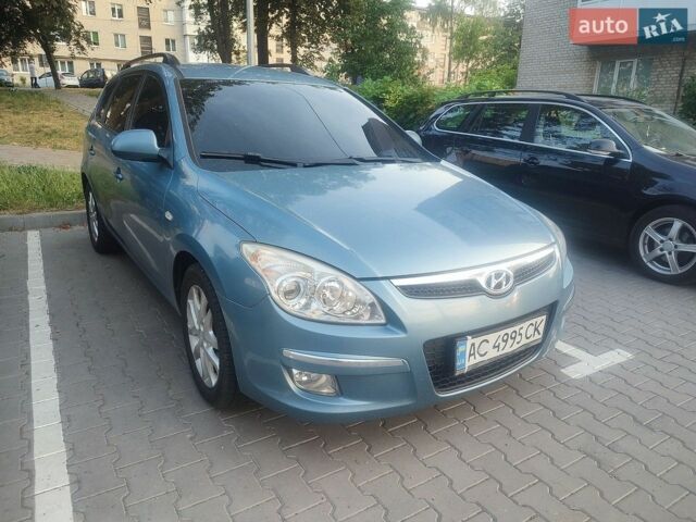 Синий Хендай i30, объемом двигателя 1.6 л и пробегом 300 тыс. км за 6200 $, фото 1 на Automoto.ua