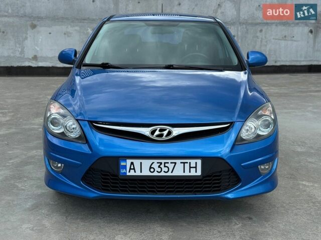 Синій Хендай i30, об'ємом двигуна 1.6 л та пробігом 256 тис. км за 7400 $, фото 1 на Automoto.ua