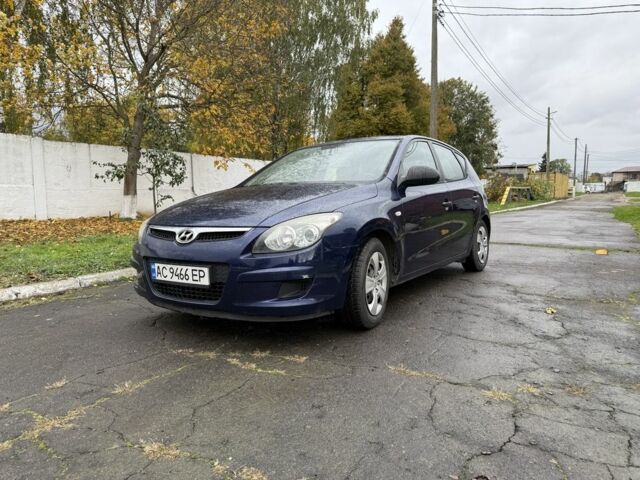 Синий Хендай i30, объемом двигателя 1.4 л и пробегом 251 тыс. км за 4100 $, фото 1 на Automoto.ua