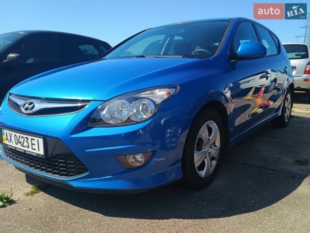 Синій Хендай i30, об'ємом двигуна 1.59 л та пробігом 203 тис. км за 7700 $, фото 1 на Automoto.ua