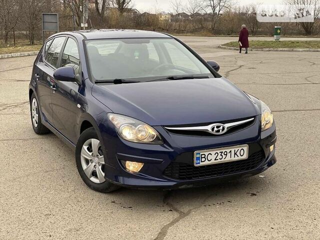 Синій Хендай i30, об'ємом двигуна 1.6 л та пробігом 112 тис. км за 7600 $, фото 1 на Automoto.ua