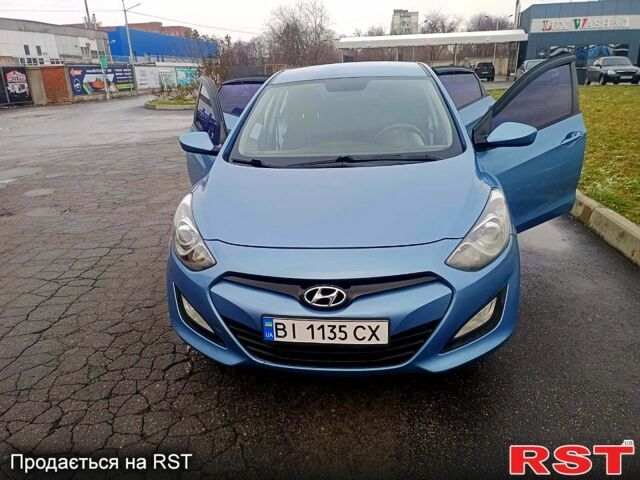 Синий Хендай i30, объемом двигателя 1.4 л и пробегом 172 тыс. км за 7700 $, фото 1 на Automoto.ua