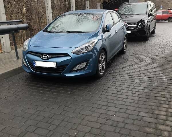Синій Хендай i30, об'ємом двигуна 1.58 л та пробігом 160 тис. км за 11500 $, фото 1 на Automoto.ua
