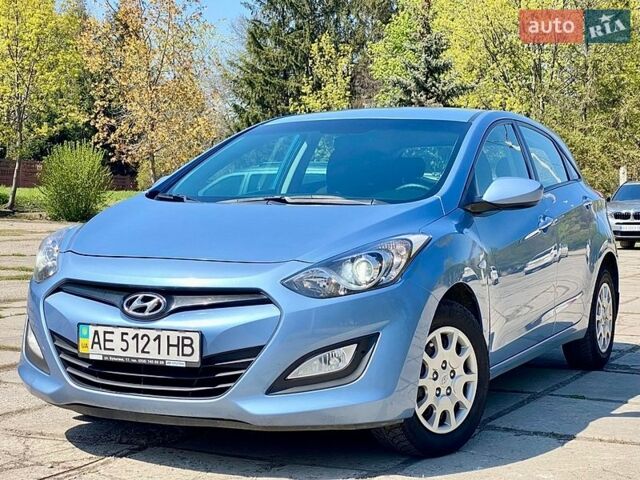 Синий Хендай i30, объемом двигателя 1.4 л и пробегом 138 тыс. км за 7350 $, фото 1 на Automoto.ua