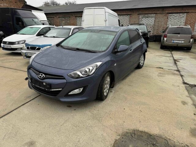 Синій Хендай i30, об'ємом двигуна 1.4 л та пробігом 90 тис. км за 3500 $, фото 1 на Automoto.ua