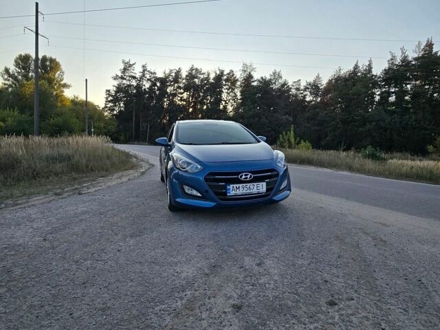Синий Хендай i30, объемом двигателя 1.4 л и пробегом 97 тыс. км за 9500 $, фото 1 на Automoto.ua