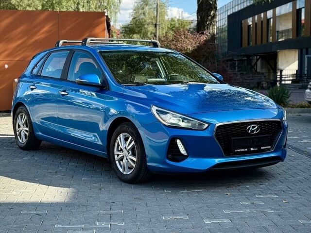 Синий Хендай i30, объемом двигателя 1 л и пробегом 240 тыс. км за 11900 $, фото 1 на Automoto.ua