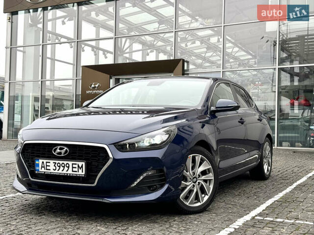 Синий Хендай i30, объемом двигателя 1.35 л и пробегом 21 тыс. км за 16500 $, фото 1 на Automoto.ua