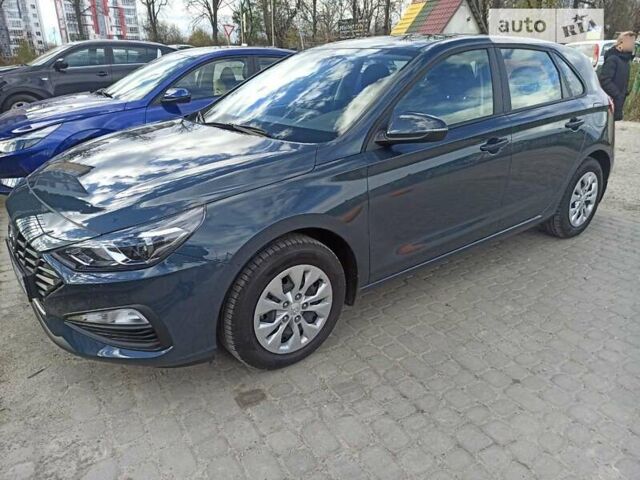 Синий Хендай i30, объемом двигателя 1.5 л и пробегом 16 тыс. км за 17500 $, фото 1 на Automoto.ua