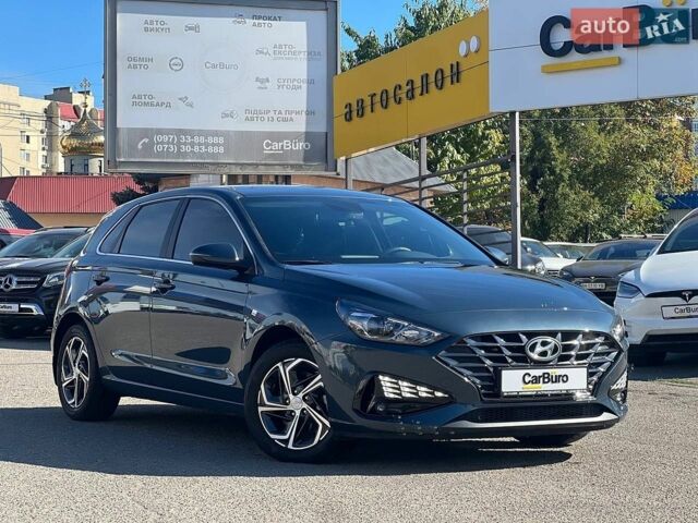 Синий Хендай i30, объемом двигателя 1.5 л и пробегом 28 тыс. км за 19100 $, фото 1 на Automoto.ua