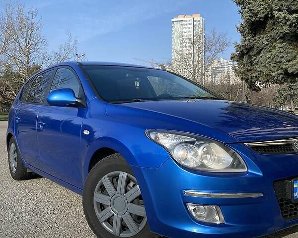 Синій Хендай i30, об'ємом двигуна 1.6 л та пробігом 249 тис. км за 5500 $, фото 1 на Automoto.ua