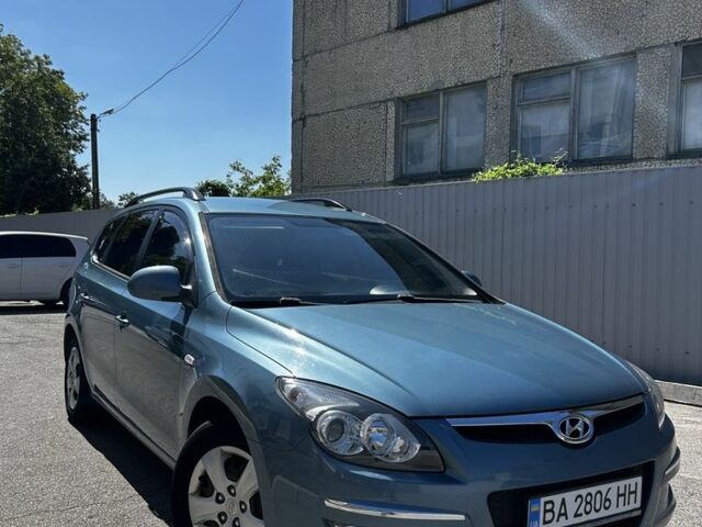Синій Хендай i30, об'ємом двигуна 1.4 л та пробігом 230 тис. км за 6200 $, фото 1 на Automoto.ua