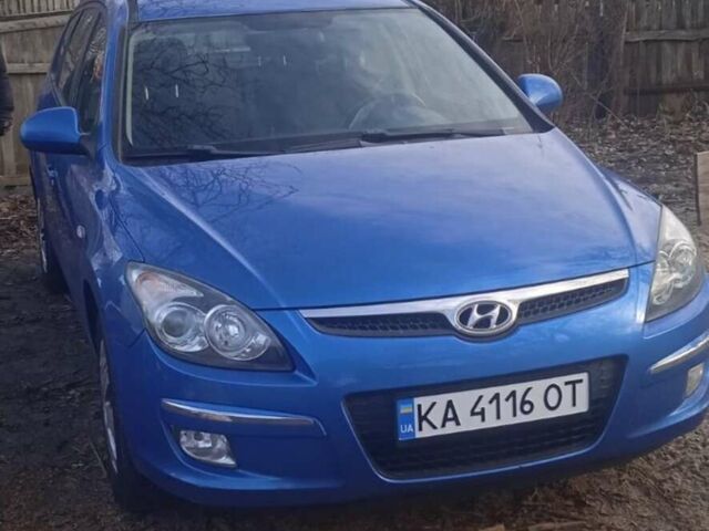 Синий Хендай i30, объемом двигателя 1.4 л и пробегом 205 тыс. км за 6300 $, фото 1 на Automoto.ua