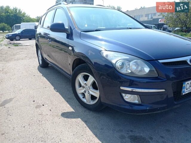 Синій Хендай i30, об'ємом двигуна 1.4 л та пробігом 255 тис. км за 4400 $, фото 1 на Automoto.ua