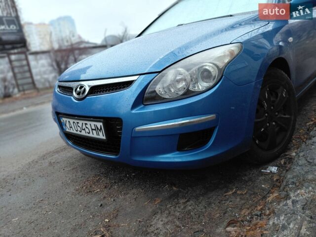 Синій Хендай i30, об'ємом двигуна 1.59 л та пробігом 202 тис. км за 6300 $, фото 1 на Automoto.ua