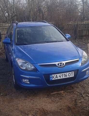Синий Хендай i30, объемом двигателя 1.4 л и пробегом 205 тыс. км за 6300 $, фото 1 на Automoto.ua