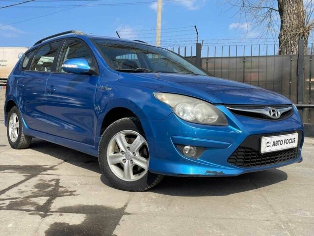 Синий Хендай i30, объемом двигателя 1.6 л и пробегом 264 тыс. км за 6790 $, фото 1 на Automoto.ua