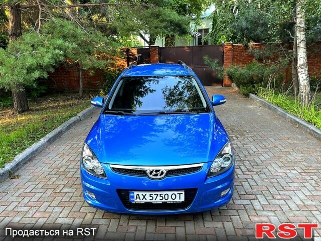 Синий Хендай i30, объемом двигателя 1.6 л и пробегом 67 тыс. км за 8700 $, фото 1 на Automoto.ua