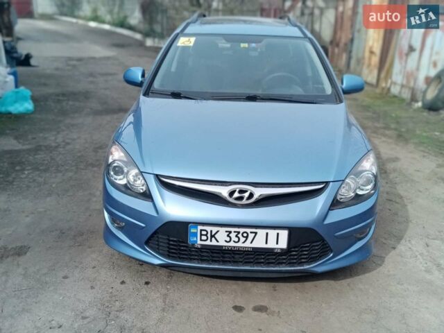 Синій Хендай i30, об'ємом двигуна 1.58 л та пробігом 169 тис. км за 7000 $, фото 1 на Automoto.ua