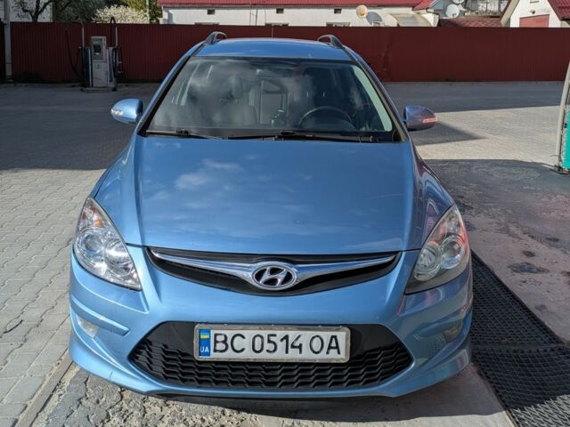 Синий Хендай i30, объемом двигателя 1.6 л и пробегом 232 тыс. км за 6200 $, фото 1 на Automoto.ua