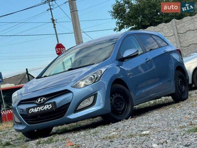 Синий Хендай i30, объемом двигателя 1.4 л и пробегом 180 тыс. км за 7000 $, фото 1 на Automoto.ua