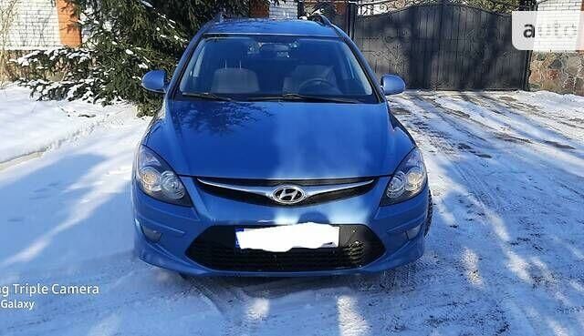 Синий Хендай i30, объемом двигателя 1.6 л и пробегом 168 тыс. км за 7200 $, фото 1 на Automoto.ua