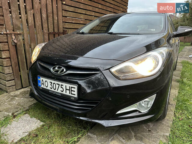 Чорний Хендай і40, об'ємом двигуна 1.59 л та пробігом 240 тис. км за 7500 $, фото 1 на Automoto.ua