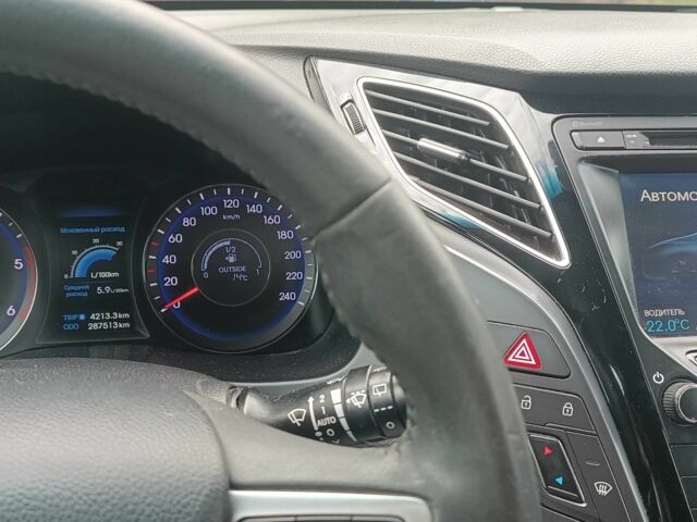 Чорний Хендай і40, об'ємом двигуна 1.7 л та пробігом 288 тис. км за 9200 $, фото 1 на Automoto.ua