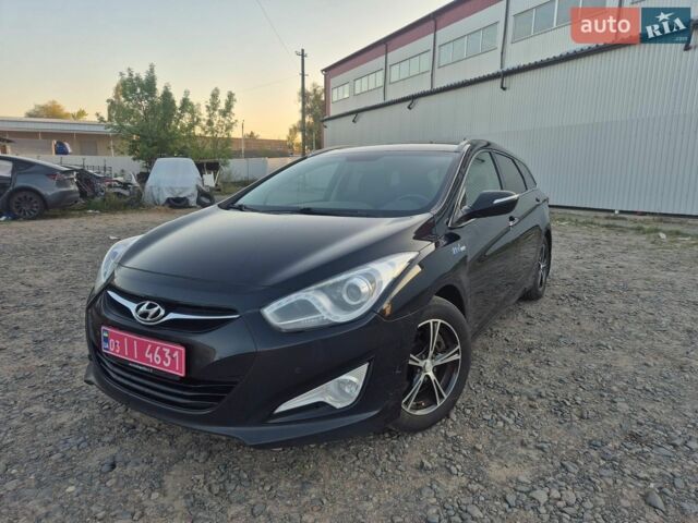 Чорний Хендай і40, об'ємом двигуна 1.6 л та пробігом 218 тис. км за 5900 $, фото 1 на Automoto.ua