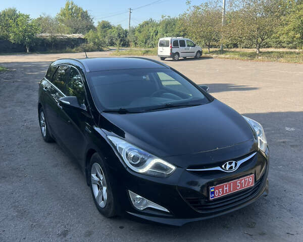 Чорний Хендай і40, об'ємом двигуна 0 л та пробігом 291 тис. км за 7800 $, фото 1 на Automoto.ua