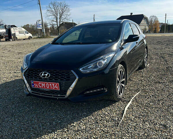 Чорний Хендай і40, об'ємом двигуна 1.7 л та пробігом 250 тис. км за 9550 $, фото 1 на Automoto.ua