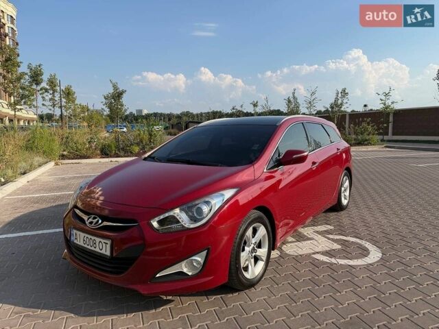 Червоний Хендай і40, об'ємом двигуна 1.7 л та пробігом 254 тис. км за 9300 $, фото 1 на Automoto.ua