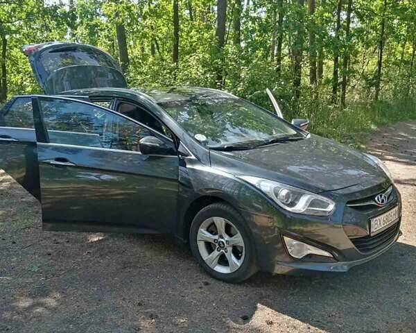 Хендай и40, объемом двигателя 1.7 л и пробегом 229 тыс. км за 11000 $, фото 1 на Automoto.ua